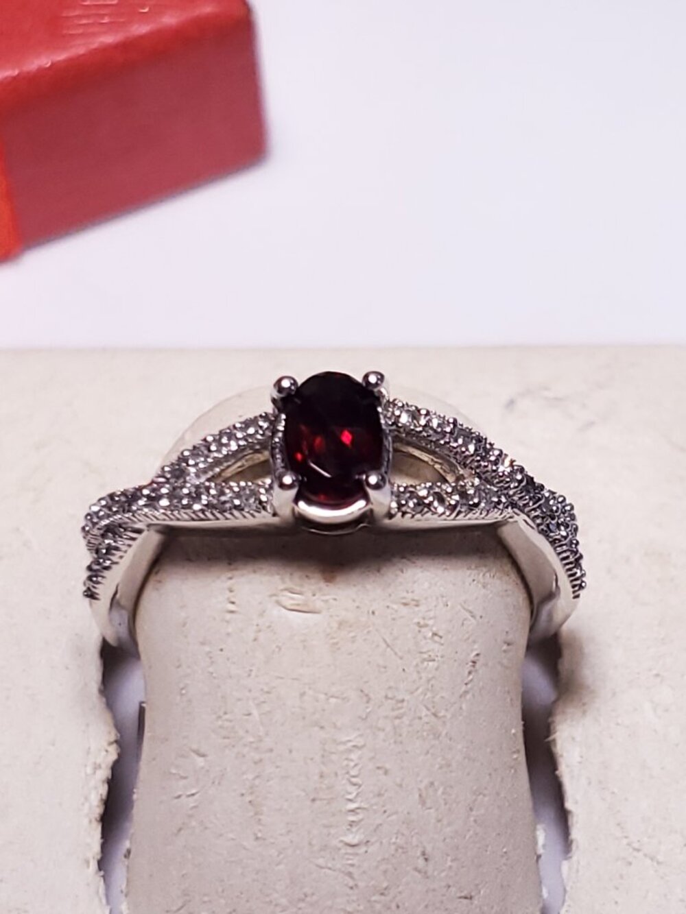 Estate .55ctw Natural Oval Garnet & Diamond X sides 10KT White Gold Ring #25091